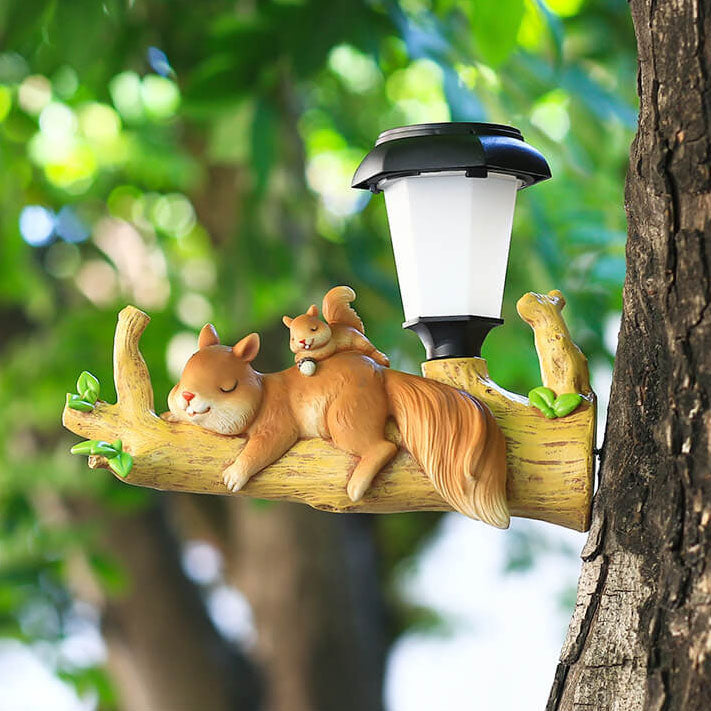 Lisslune | GlowSloth – Funny outdoor wall light with two sloths resting on a branch