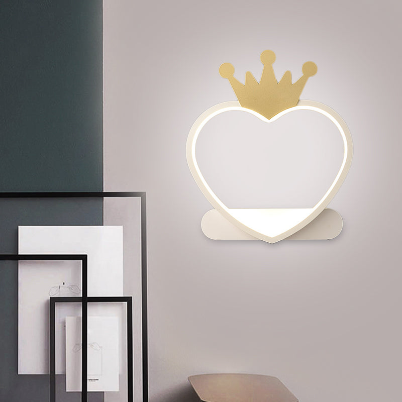 Skørter | Cartoon Heart Wall sconces Lighting Acrylic LED Children's Room Wall Mount Lamp with Gold/Pink Crown Design