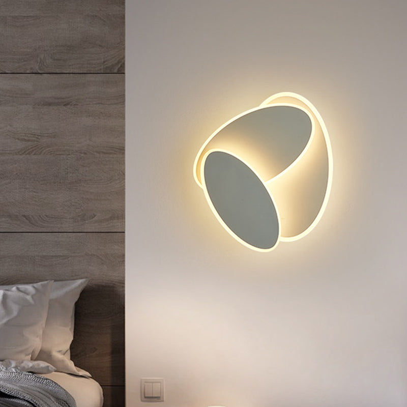 Lisslune | Black/White Round Rotatable Wall Mount Lighting Modernist LED Acrylic Wall Light Fixture in Warm/White Light