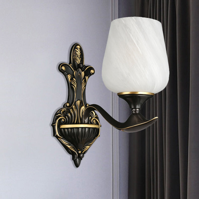 Skørter | Milky Glass Cup-Like Wall Lamp Traditional 1/2-Light Bedside Lamp Wall Lighting Fixture in Black and Gold