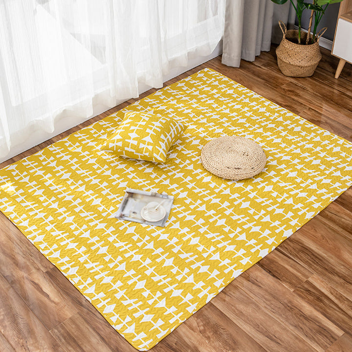 Lisslune | Children Strawberry Pattern Rug Yellow and Green Cotton Rug Washable Pet-Friendly Non-Slip Rug for the Children's Room