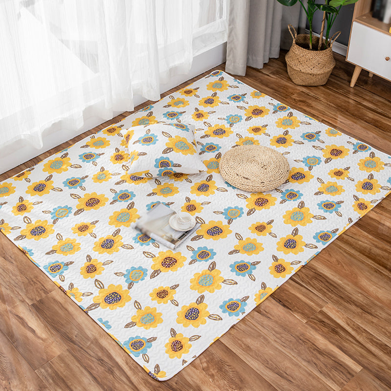 Lisslune | Kids Floral Pattern Rug with Character Beige and Green Cotton Rug Washable Pet Friendly Non-Slip Area Rug for Child's Bedroom