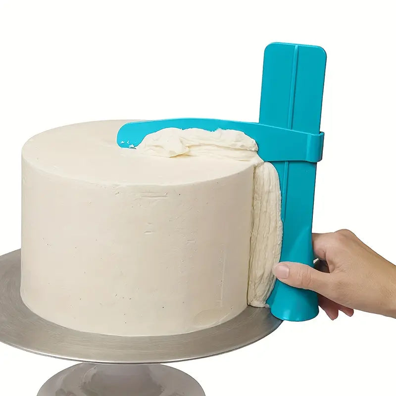 Lisslune | Cake smoothing tool for even spreading and decorating of cakes
