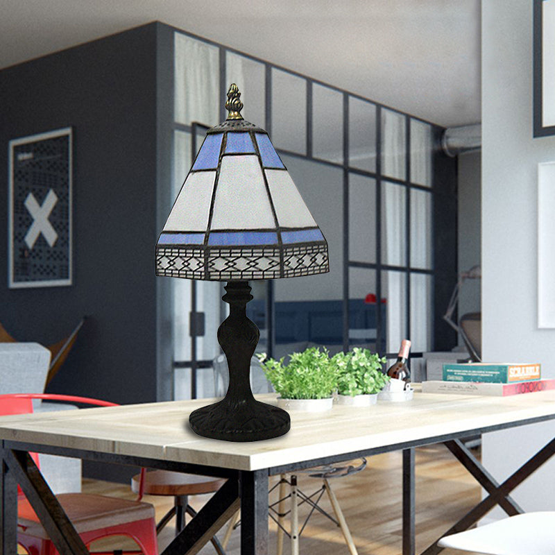 Lisslune | Lumière - Conical Table Lamp in Tiffany Style