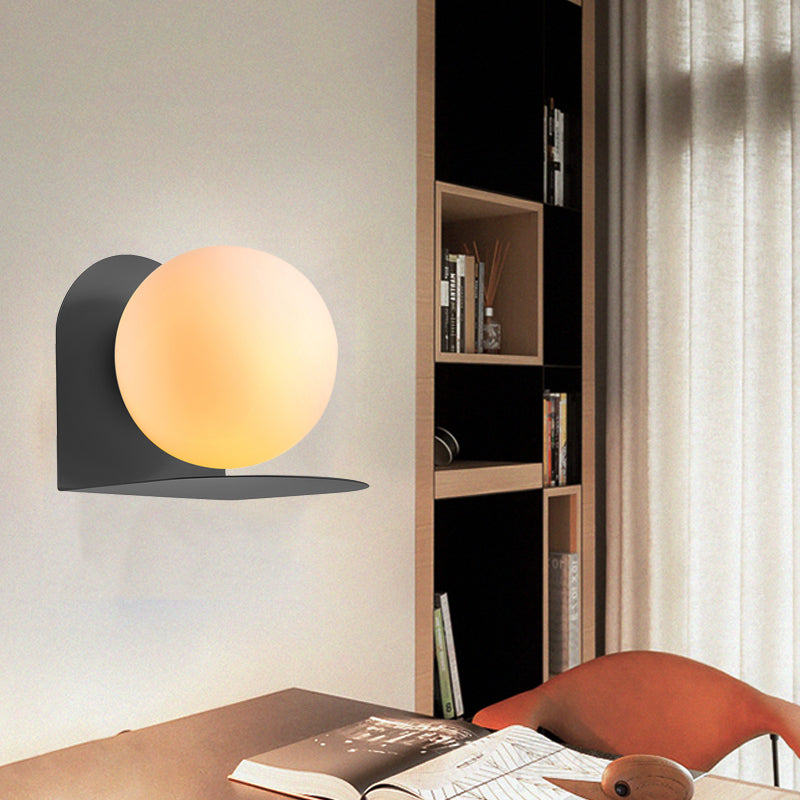 Skørter | White Globe Wall Light Nordic Style Matte Glass Wall Light for the Office Children's Room