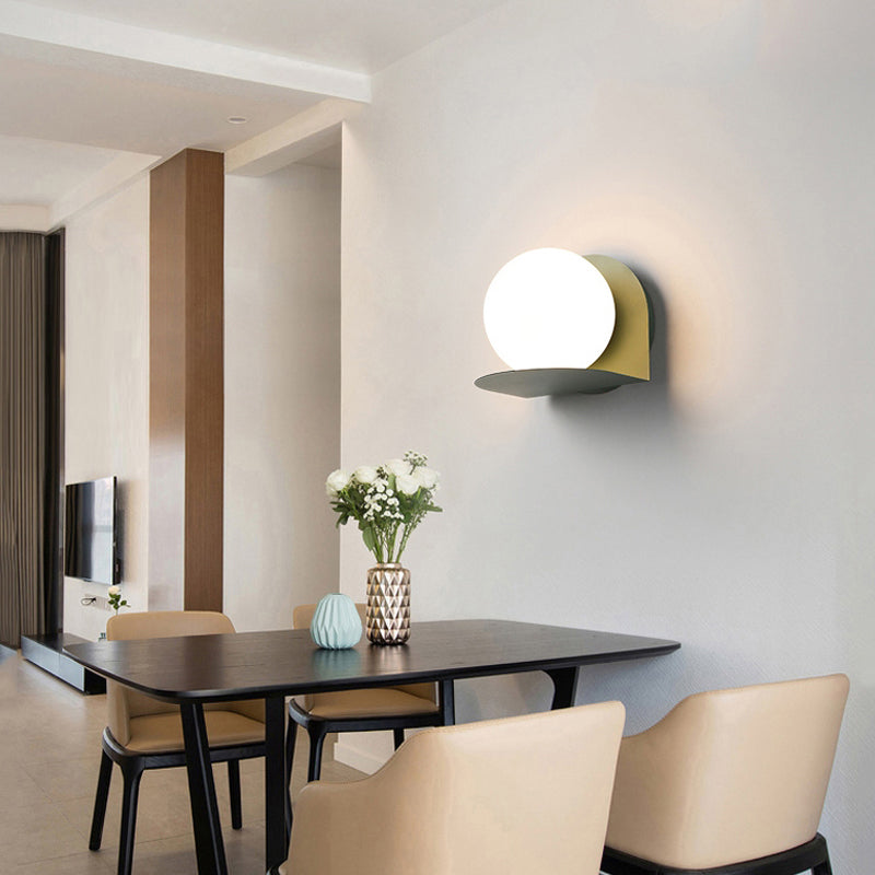 Skørter | White Globe Wall Light Nordic Style Matte Glass Wall Light for the Office Children's Room