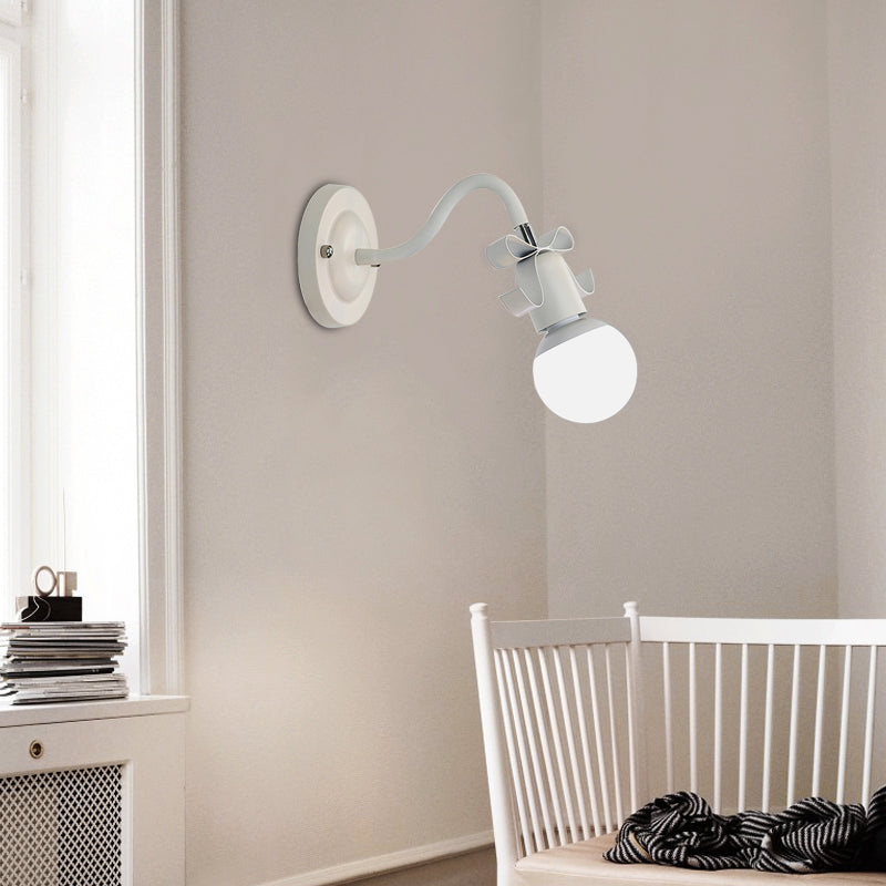 Skørter | Metal Bare Bulb Wall Lamp with Arch Single Head Nordic Style Wall Lamp for Kindergarten