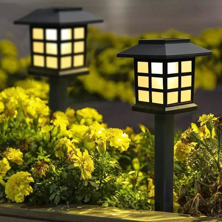 Lisslune | Solar Garden Lights in Lantern Style – Waterproof LED Path Lighting for Outdoor Areas