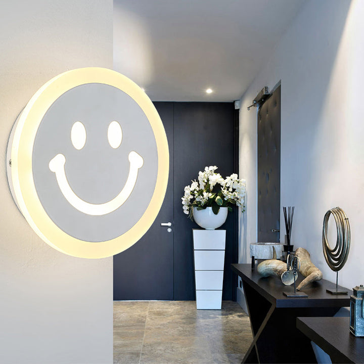 Skørter | Modern Slim Wall Lamp Light Metal Acrylic White Finish Wall Lamp for Children's and Adult's Bedroom