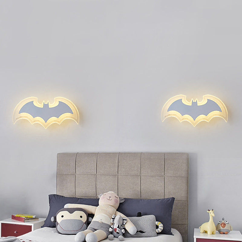 Skørter | Cool Bat-shaped Wall Lamp Modern Style Acrylic Metal Wall Lamp in White for Boys' Bedroom