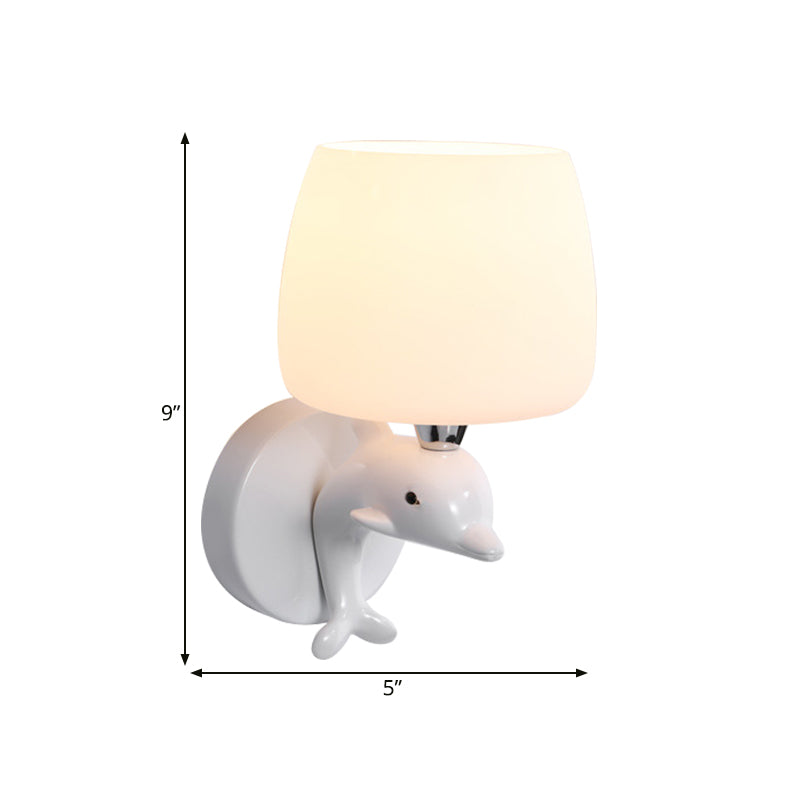 Skørter | Frosted Glass Urn Wall Lamp Modern Stylish Wall Lighting in White Finish for the Office