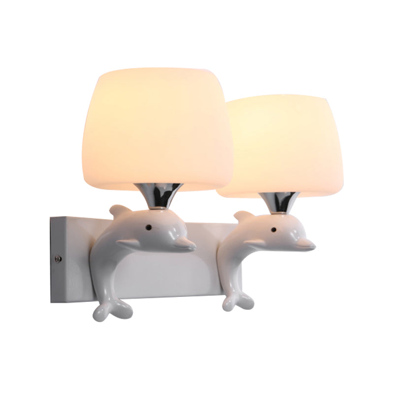 Skørter | Frosted Glass Urn Wall Lamp Modern Stylish Wall Lighting in White Finish for the Office