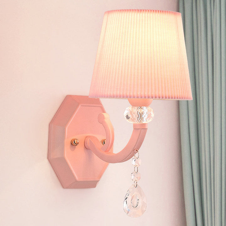 Skørter | Fabric pleated cone light with clear crystal for the girl's room children's wall lamp in pink version