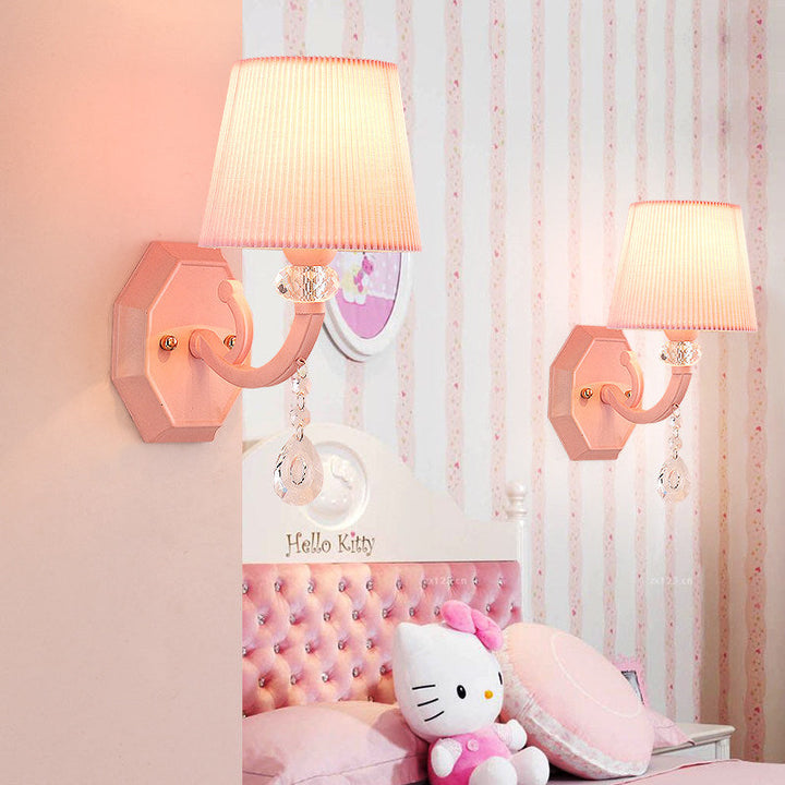 Skørter | Fabric pleated cone light with clear crystal for the girl's room children's wall lamp in pink version
