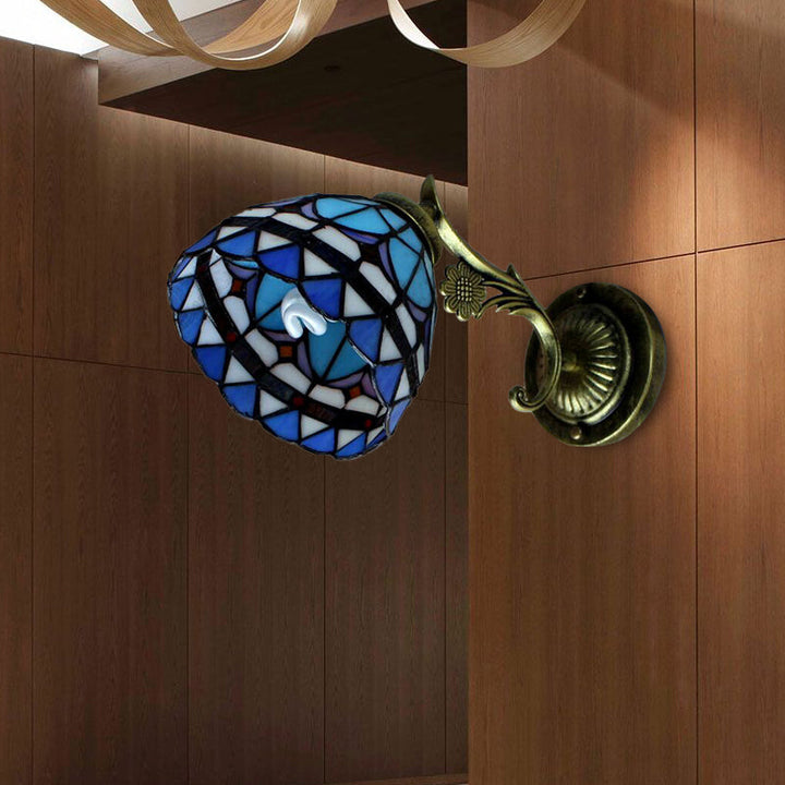 Lisslune | 1 Light Shell Wall Light Baroque Style Stained Glass Wall Mount Light in Blue for Hallway
