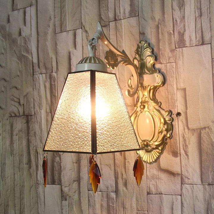 Lisslune | Geometric Wall Lamp Tiffany Style Stained Glass 1 Light Wall Lamp Fixture with Leaf Pendant in Amber/Green/Clear