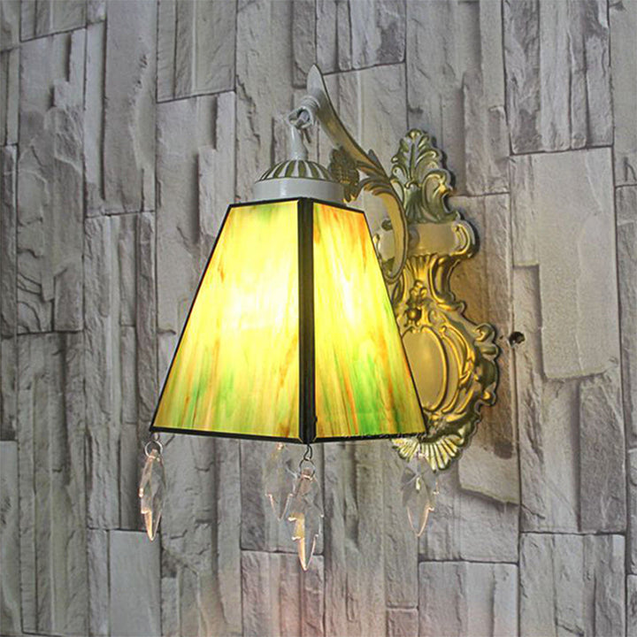 Lisslune | Geometric Wall Lamp Tiffany Style Stained Glass 1 Light Wall Lamp Fixture with Leaf Pendant in Amber/Green/Clear