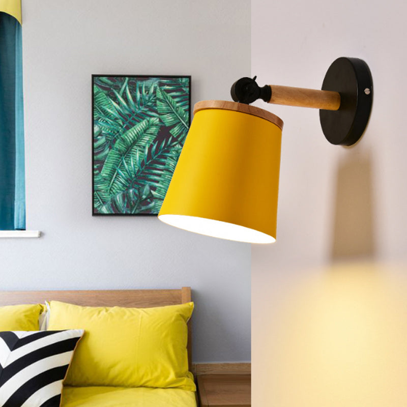 Skørter | Single Light Trapeze Wall Lamp Rotatable Macaron Loft Metal Wall Lamp for Nightstand
