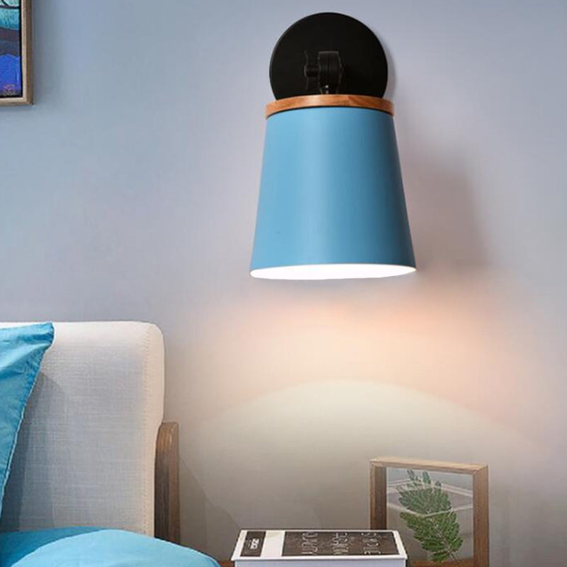 Skørter | Single Light Trapeze Wall Lamp Rotatable Macaron Loft Metal Wall Lamp for Nightstand