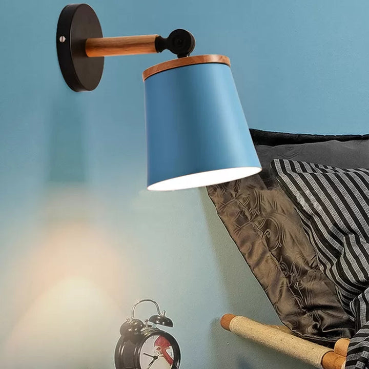 Skørter | Single Light Trapeze Wall Lamp Rotatable Macaron Loft Metal Wall Lamp for Nightstand