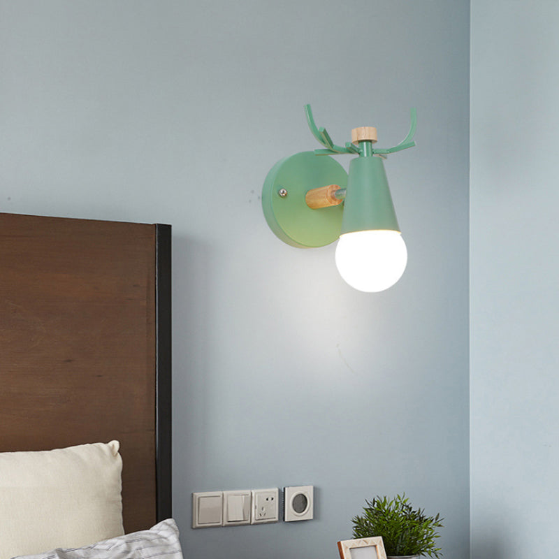 Skørter | Nordic Ice Cone Wall Lamp with Deer Antlers Metal 1 Head Sconce Lamp for Dining Room
