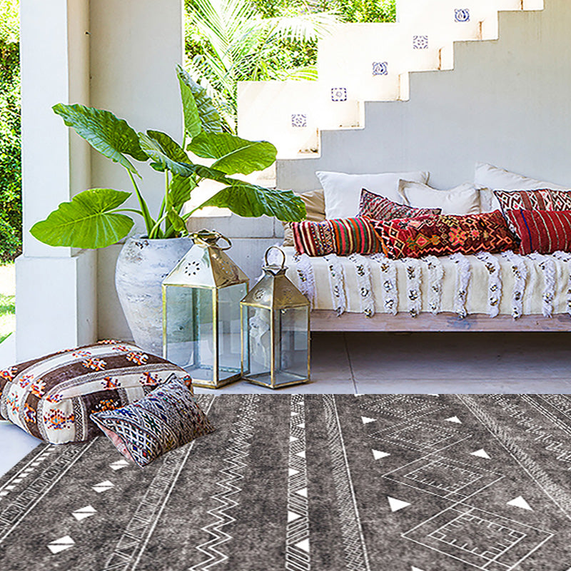 Lisslune | White and black bohemian carpet Polyester striped pattern carpet pet-friendly washable non-slip backing carpet for decoration