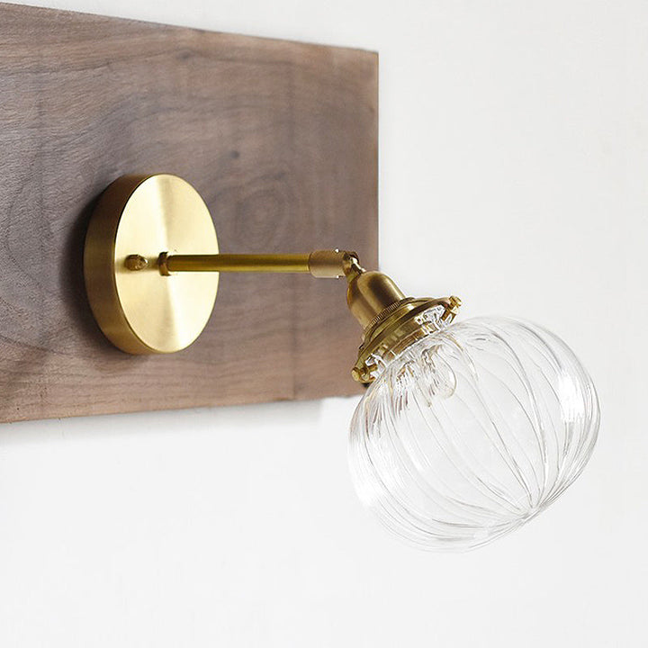 Skørter | 1 Light Wall Lamp Colonial Orb Clear/Cognac Prism Glass Wall Light Lighting Fixture in Gold