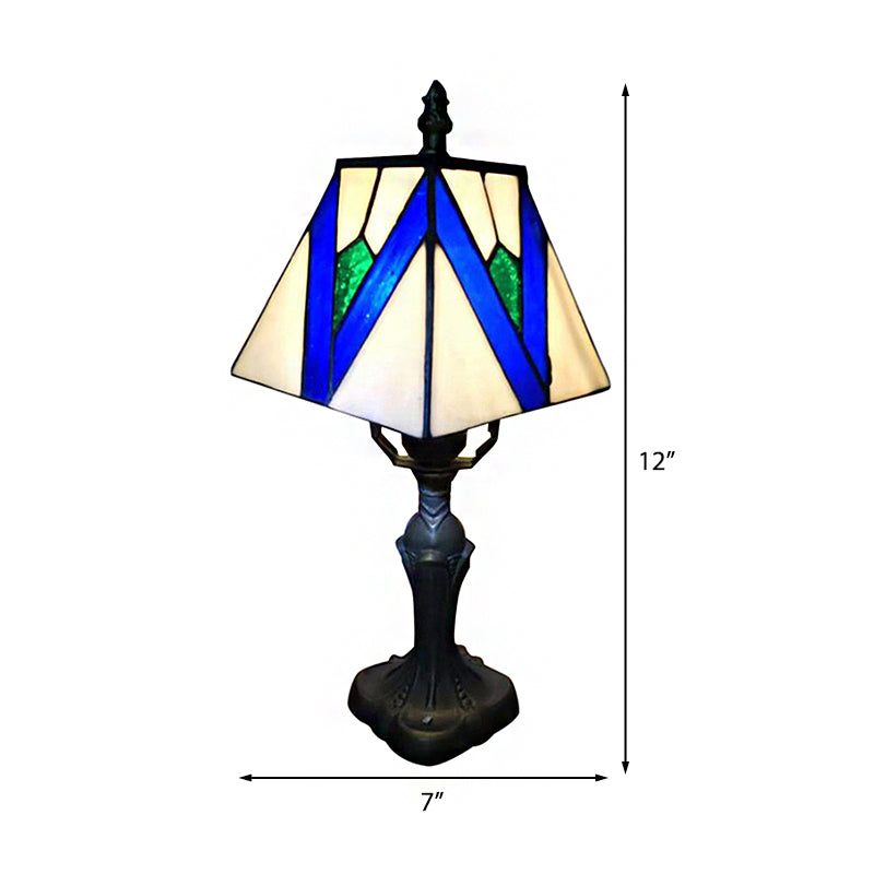 Lisslune | Lustria – Vintage-inspired Tiffany glass desk lamp