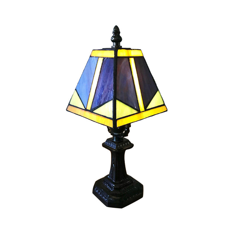 Lisslune | Lustria – Vintage-inspired Tiffany glass desk lamp