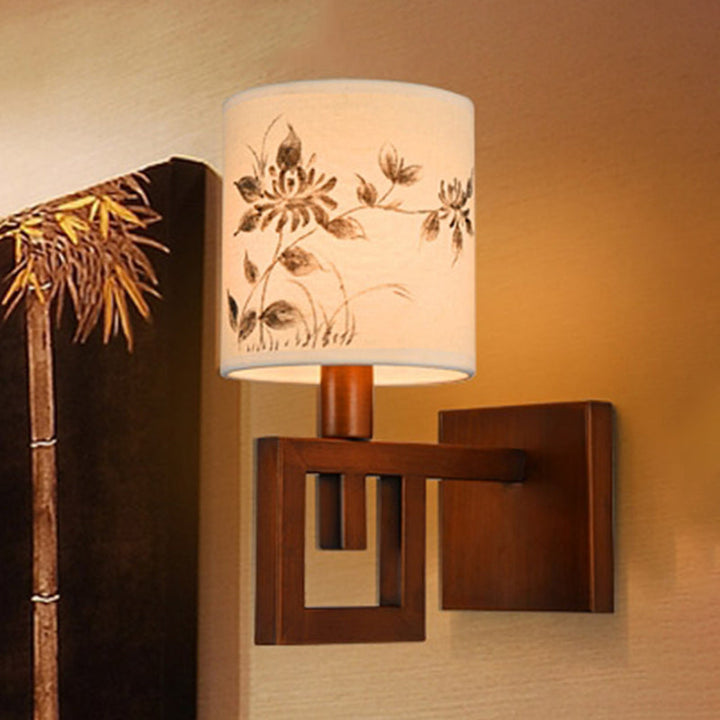 Skørter | 1 Light Cylinder Wall Lighting Fixture Rustic White Fabric Wall Lamp with Floral Pattern for Office Room