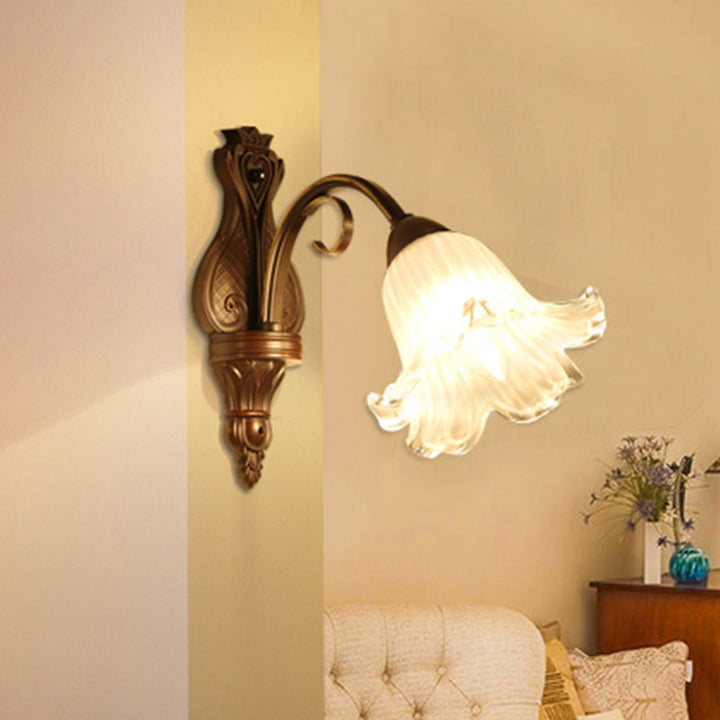 Skørter | Traditional Floral Wall Lamp Fixture 1/2-Light White Glass Wall Lamp Lighting in Black for Bedroom