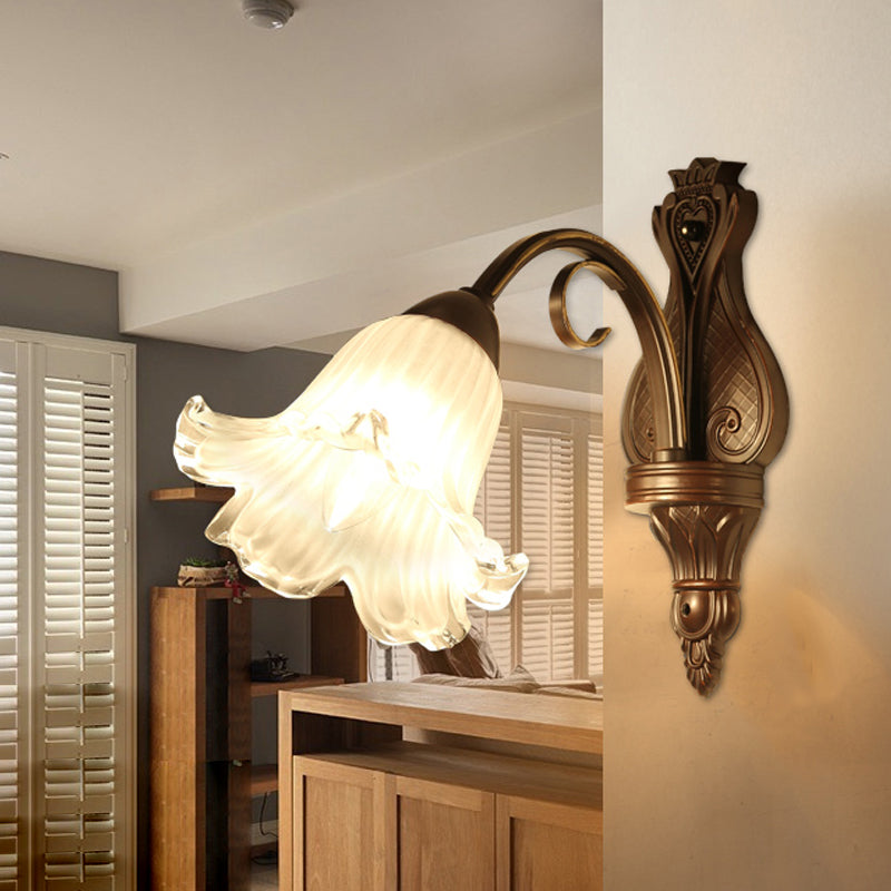 Skørter | Traditional Floral Wall Lamp Fixture 1/2-Light White Glass Wall Lamp Lighting in Black for Bedroom