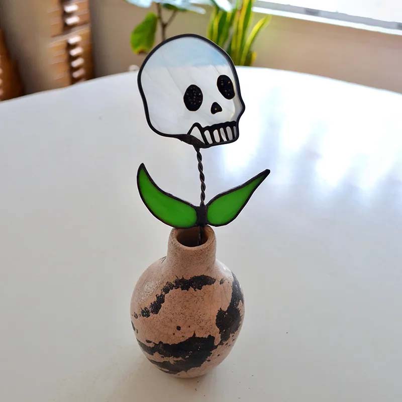 Lisslune | Early Halloween💀Skull Stained Glass Plant