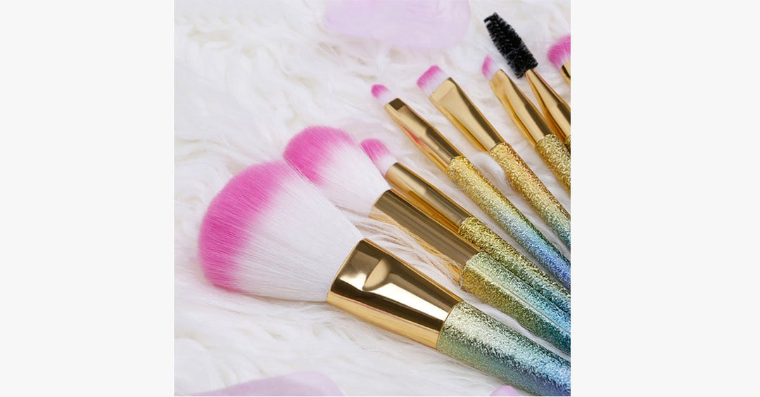 Lisslune | Set of 10 glittering makeup brushes - Ready to give you any look you desire!