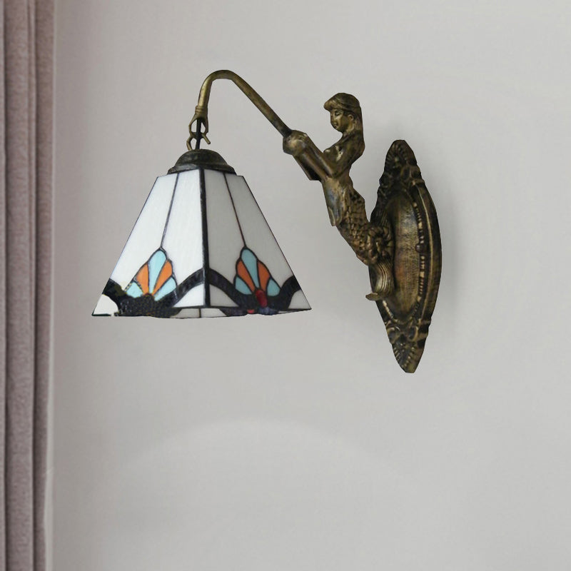 Lisslune | 1 head wall-mounted light fixture Tiffany pyramid white glass wall light for corridor