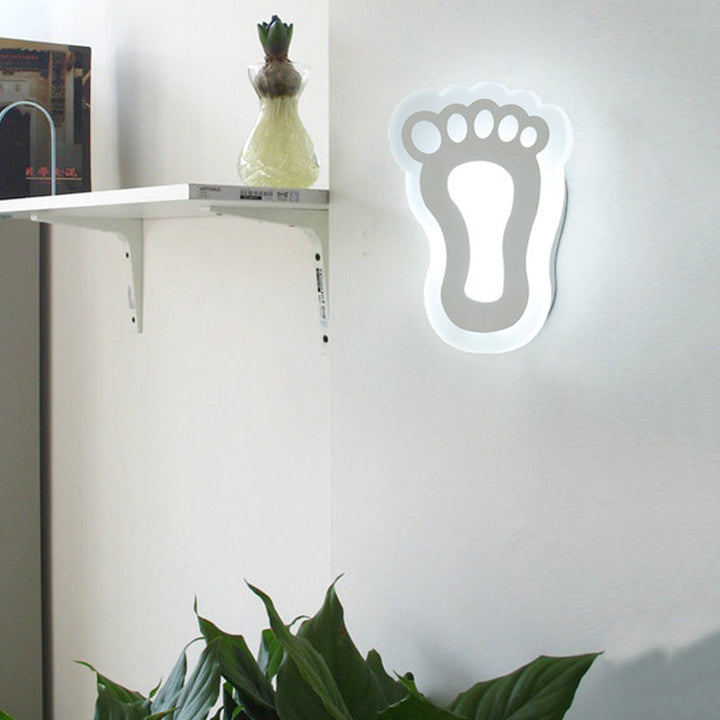 Skørter | Flat Cartoon-Shape Wall Lamp Modern Stylish Acrylic LED Wall Light in White for Stairs