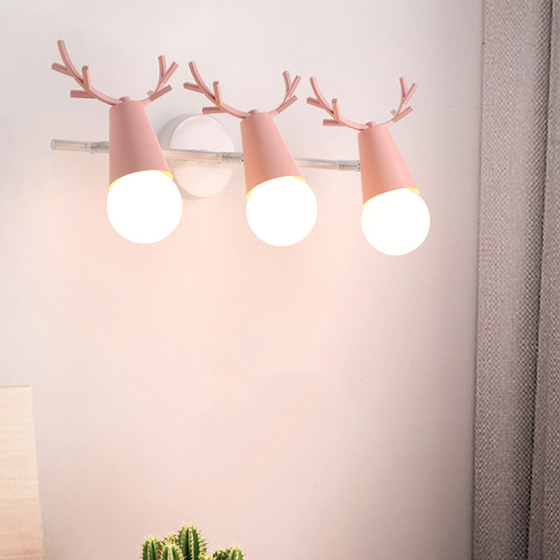 Skørter | Metallic Conical Wall Lamp with Deer Antlers Bedroom 3 Heads Nordic Undertone Wall Light