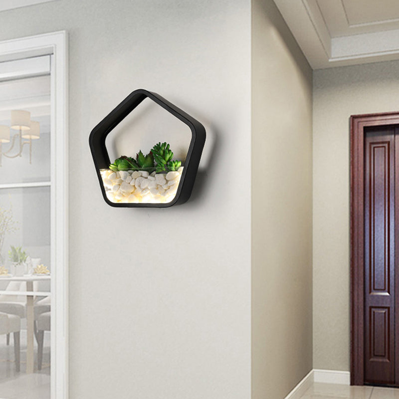Skørter | Artificial Succulent Plants Wall Lamp Metal Stone Modern Creative Wall Lamp in Black for Bedroom