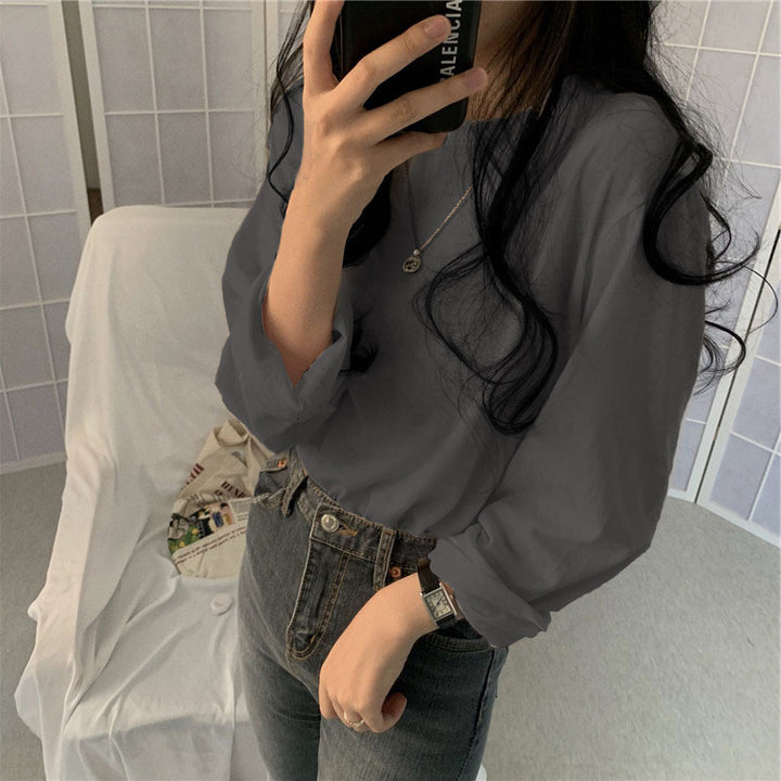 Women's Long Sleeve Shirt with Casual Cut and Timeless Design