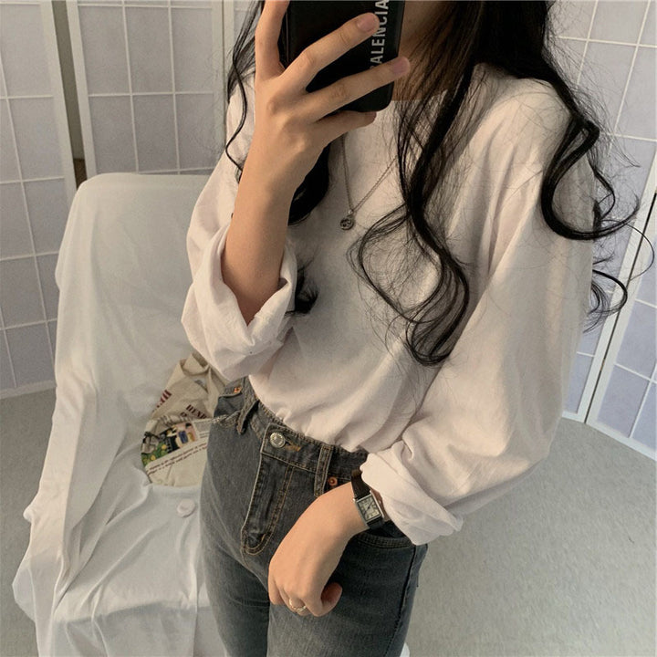 Women's Long Sleeve Shirt with Casual Cut and Timeless Design