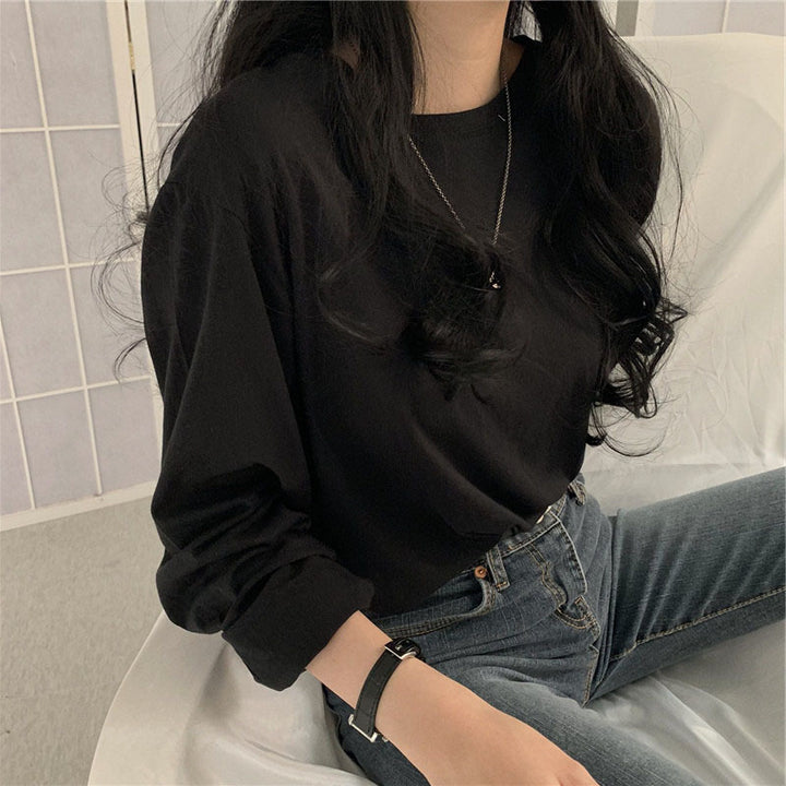Women's Long Sleeve Shirt with Casual Cut and Timeless Design
