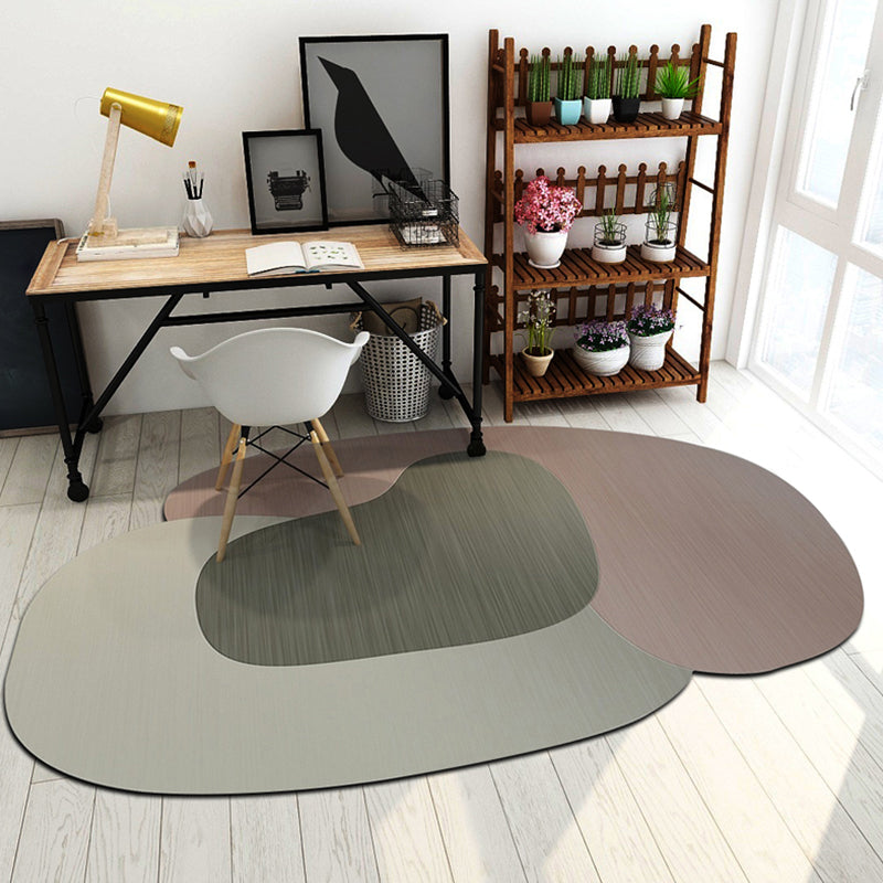 Lisslune | Novelty Shaped Geometric Pattern Rug Dark Color Modern Carpet Polypropylene Pet Friendly Non-Slip Rug for Student Housing