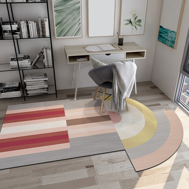 Lisslune | Novelty Shaped Geometric Pattern Rug Dark Color Modern Carpet Polypropylene Pet Friendly Non-Slip Rug for Student Housing