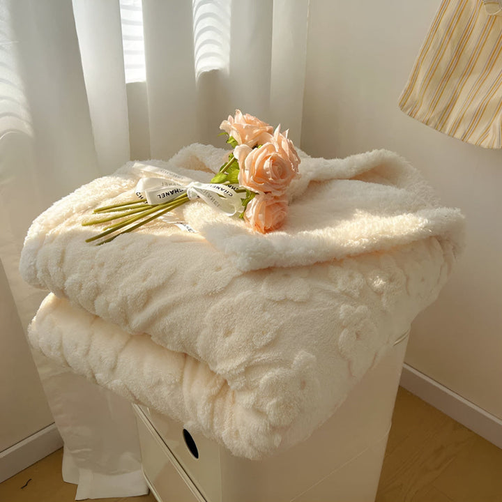 Lisslune | Cloud Flower Snuggle Blanket