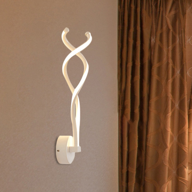 Lisslune | Minimalistic Twisted Wall Lighting Metal Living Room LED Wall Lamp in Black/White
