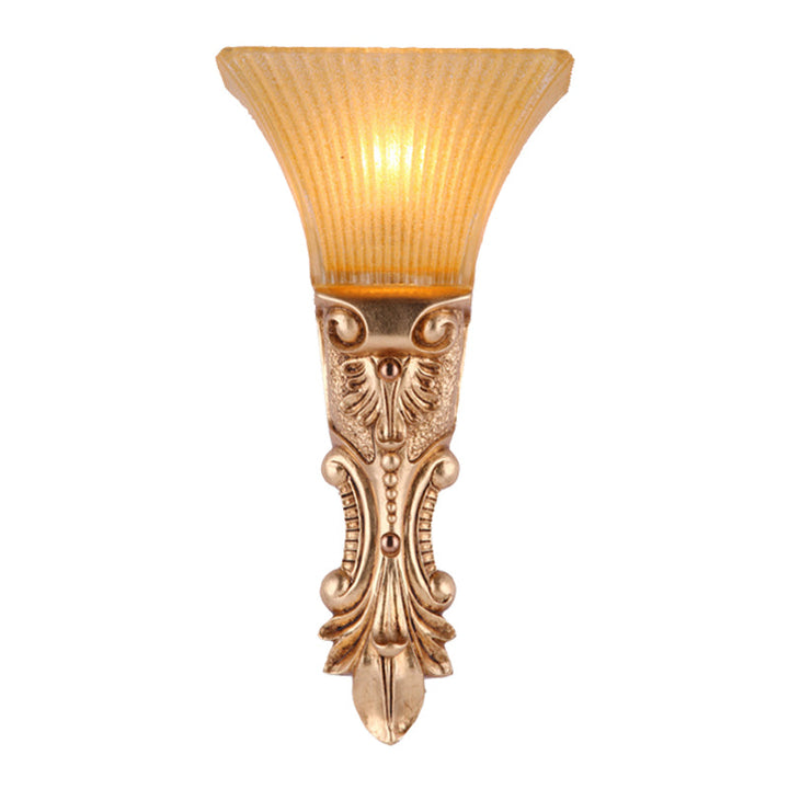 Skørter | Single-Head Wall Light Antique-Trapeze Shape Amber-Ribbed Glass Wall Light in Gold