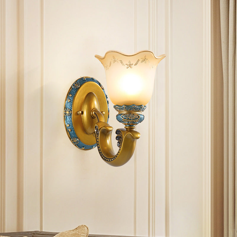 Skørter | Etched Glass Gold Wall Lamp Printed Flower 1-Lamp Warehouse Wall-mounted Lighting for Corridor