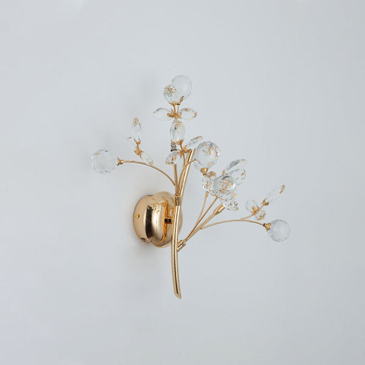 Skørter | Chamfered Crystal Branch Wall Light Modernist 2/3 Heads Wall Mounted Lighting Fixture in Gold