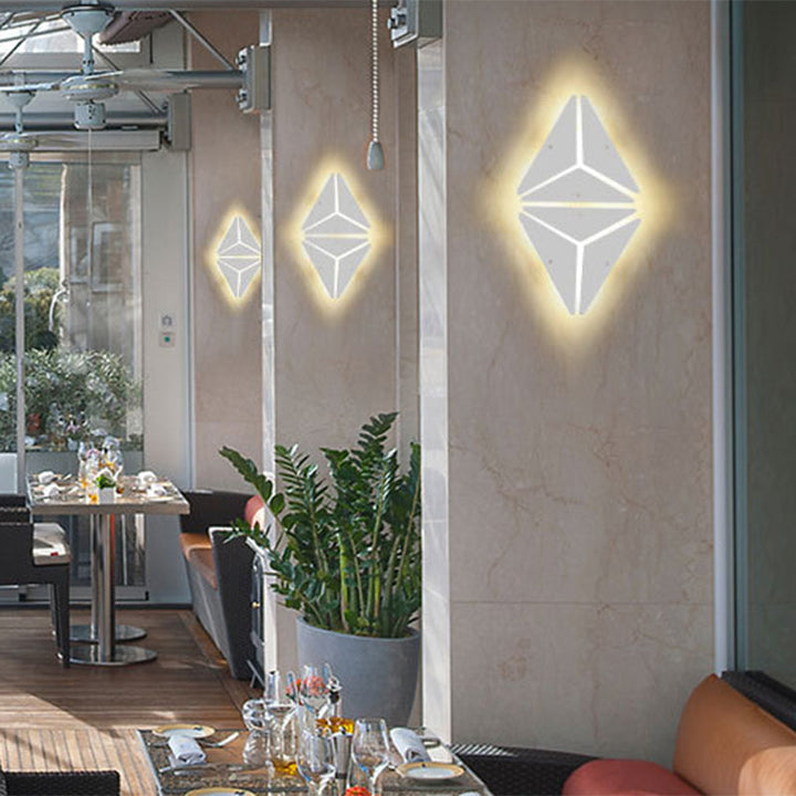 Lisslune | Simple Style Triangle Metal Wall Sconce Light Gold/Black/White LED Wall Light Fixture in Warm/White Light for Corridor