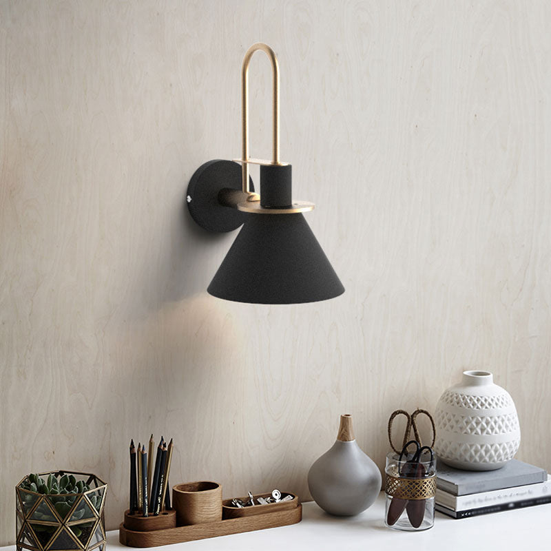 Skørter | Black/White/Green Cone Wall Lamp Macaron 1-Light Metal Wall Light with Curved Arm for Bedroom, Warm/White Light